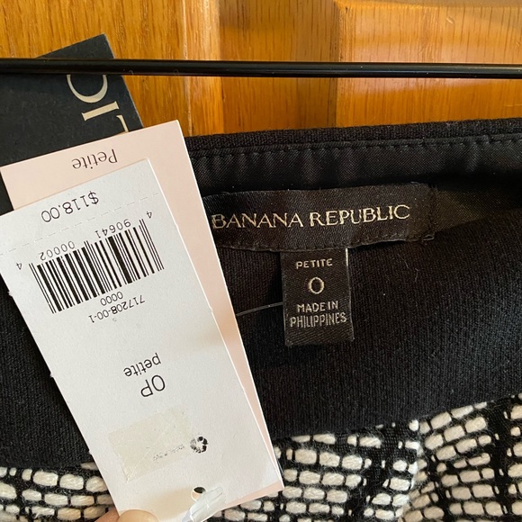 NWT Banana Republic Asymmetrical Jacquard Skirt - 0P - Picture 6 of 7
